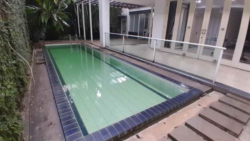 dijual rumah pesanggrahan