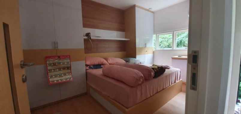 dijual rumah pisang agung