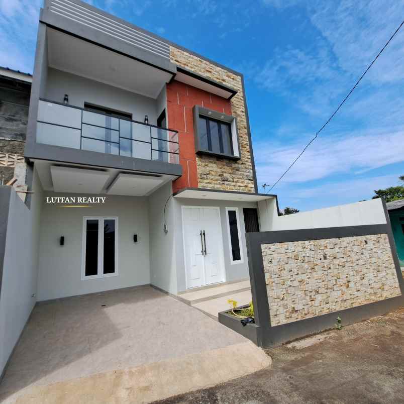 dijual rumah poltangan