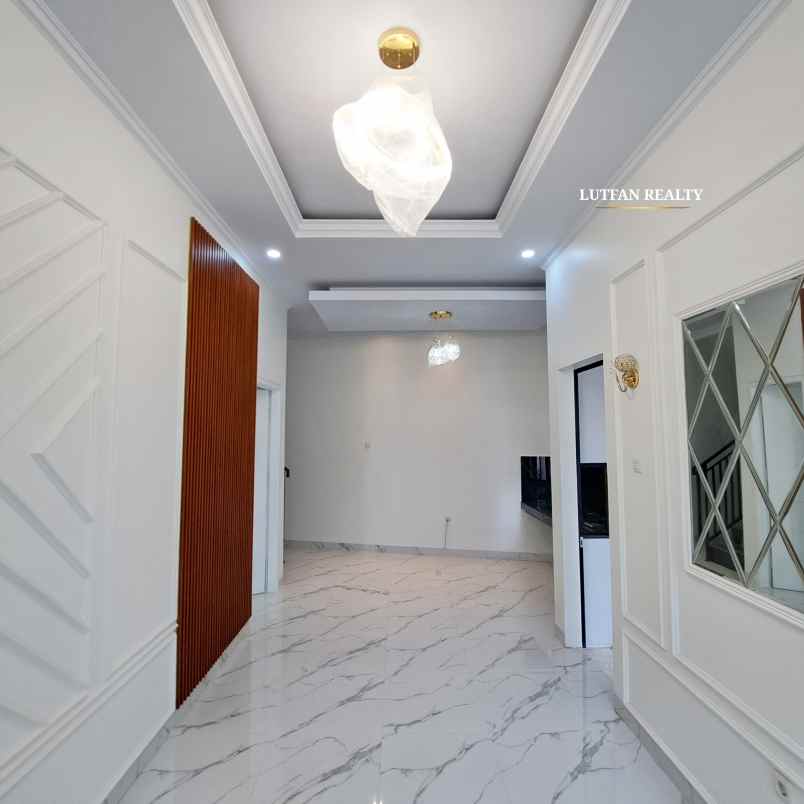 dijual rumah poltangan