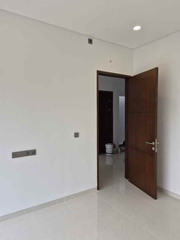 dijual rumah pondok hijau