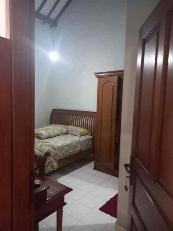 dijual rumah pondok pekayon indah