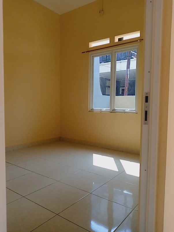 dijual rumah pondok pekayon indah bekasi