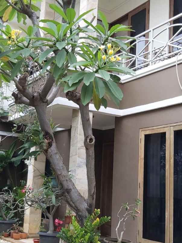 dijual rumah pondok pinang