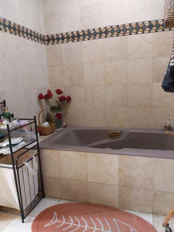 dijual rumah pondok pinang