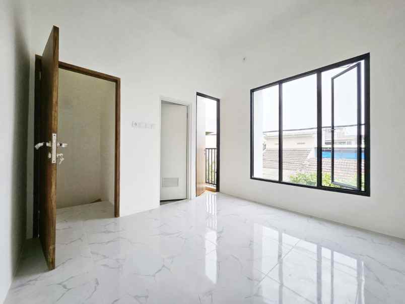 dijual rumah pondok ungu permai sektor