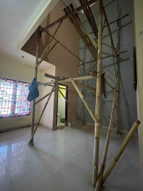 dijual rumah propelat timur manjahlega