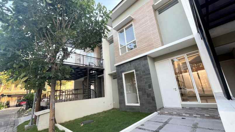 dijual rumah puri indah ketintang