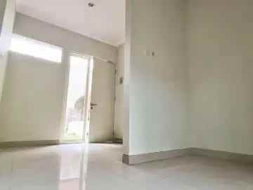 dijual rumah puri safira regency shanaya