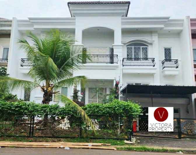 dijual rumah raffless hills cibubur