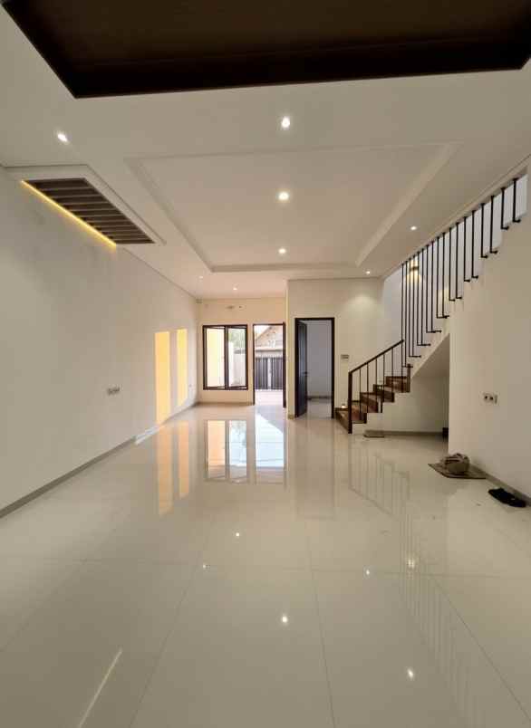 dijual rumah rawamangun jaktim