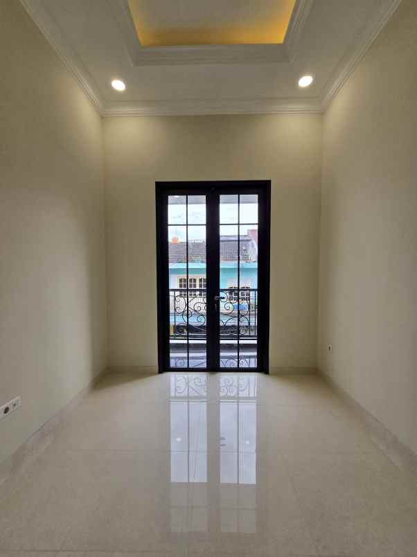 dijual rumah rawamangun jaktim