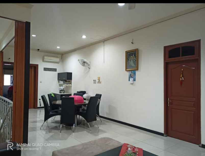 dijual rumah raya kenjeran