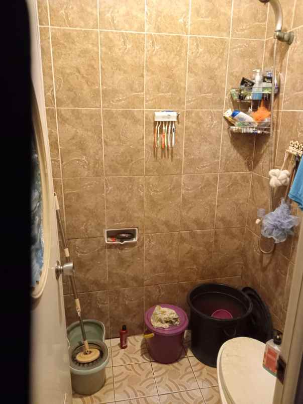 dijual rumah regency melati mas