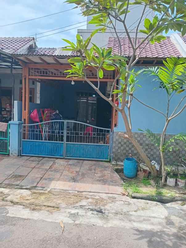 dijual rumah regency melati mas