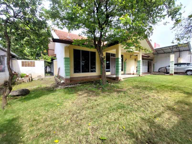 dijual rumah rungkut asri timur