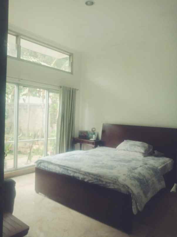 dijual rumah sariwangi