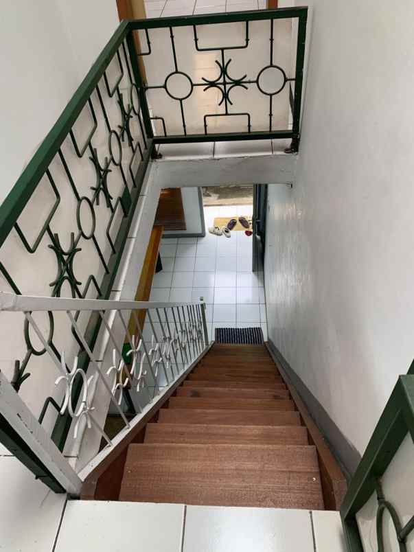 dijual rumah sariwangi