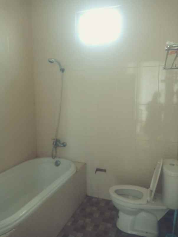 dijual rumah sariwangi