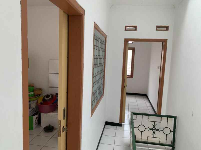 dijual rumah sariwangi