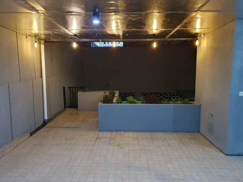 dijual rumah setiabudi regency