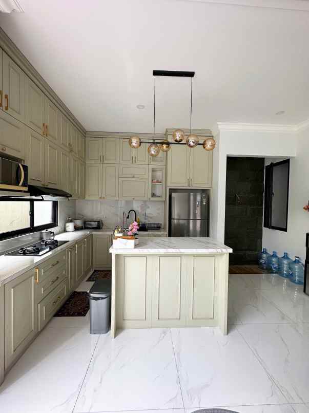 dijual rumah setu