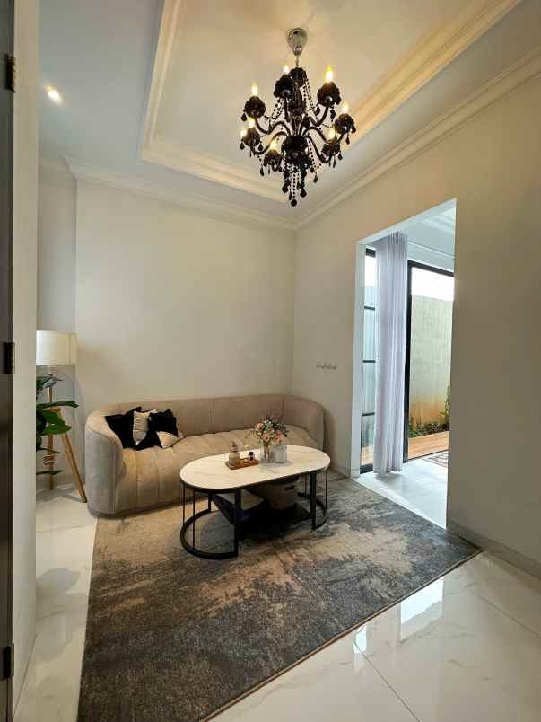 dijual rumah setu