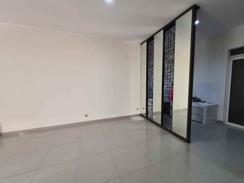 dijual rumah siap huni cluster indira suvarna sutera