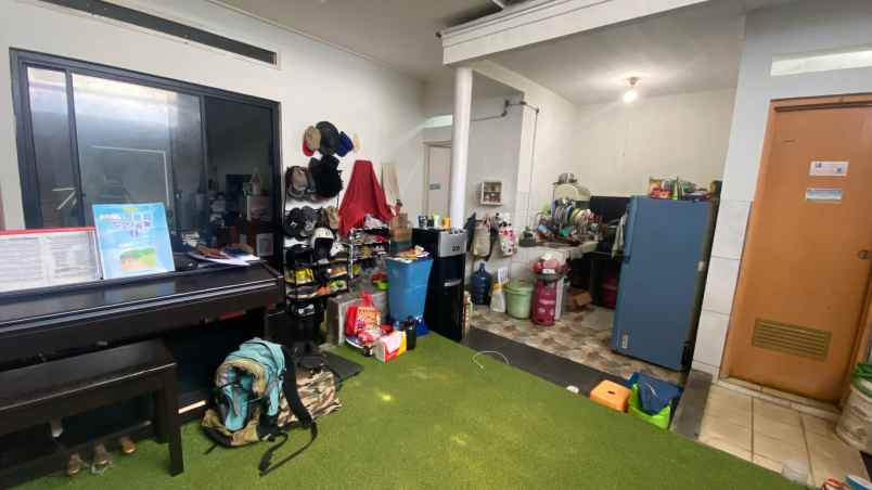 dijual rumah siap huni di komplek dekat cipageran