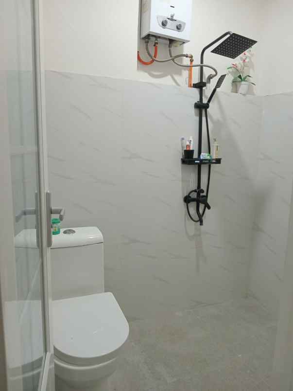 dijual rumah siap pakai di vila indah permai