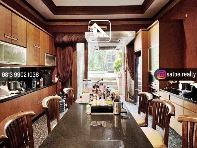 dijual rumah simprug golf kebayoran