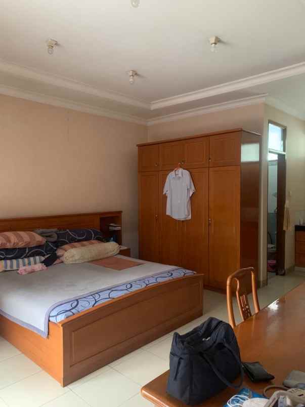 dijual rumah singgasana