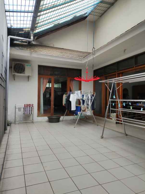 dijual rumah singgasana