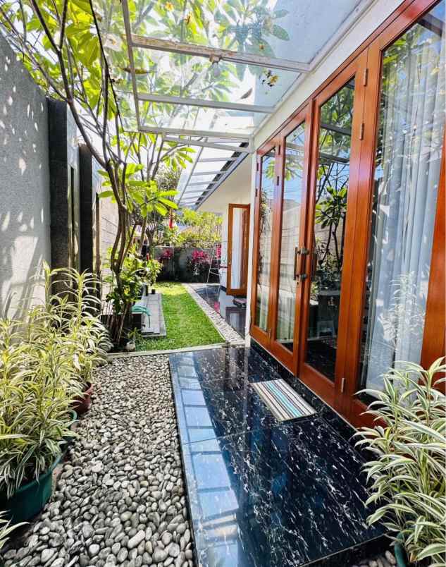 dijual rumah situsari cijagra buahbatu