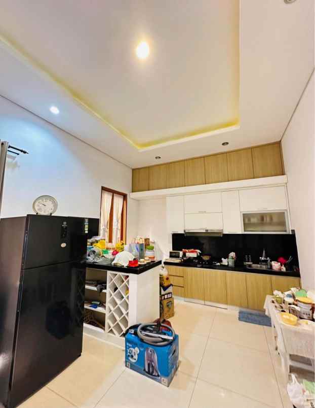dijual rumah situsari cijagra buahbatu