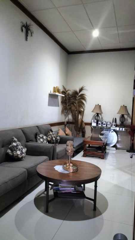 dijual rumah soekarno hatta
