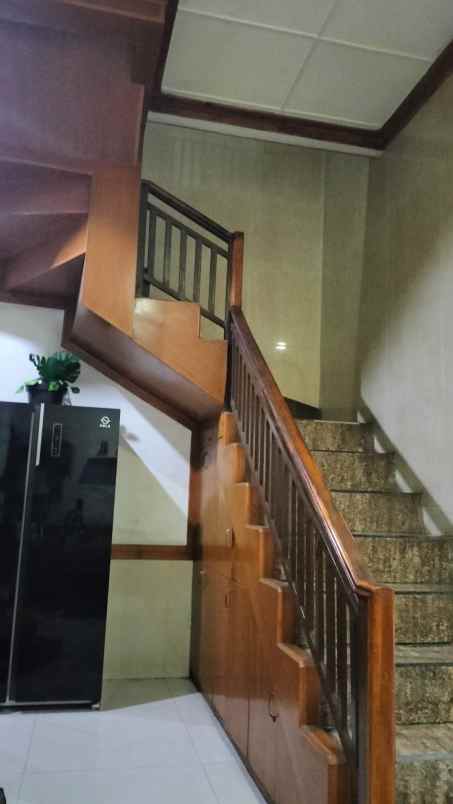 dijual rumah soekarno hatta