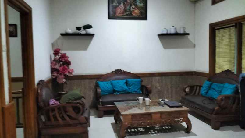 dijual rumah soekarno hatta
