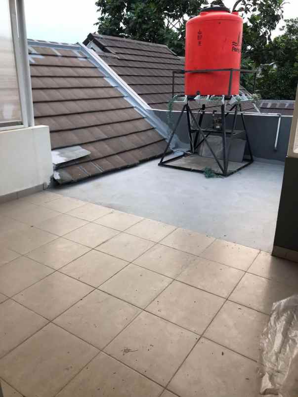 dijual rumah spring garden residence jl