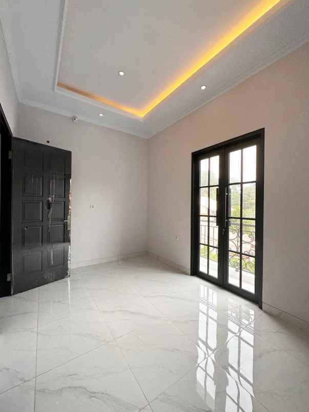 dijual rumah srengseng sawah jagakarsa