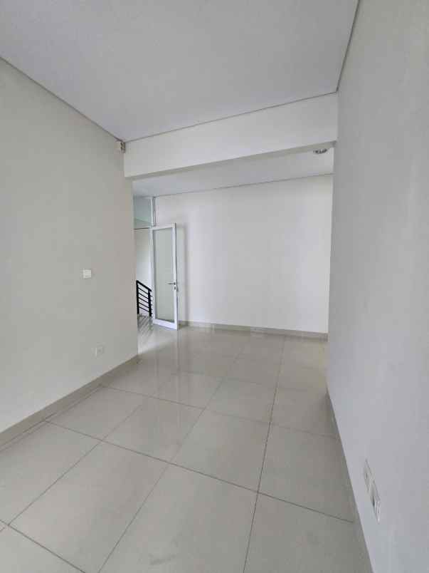 dijual rumah summarecon bekasi cluster