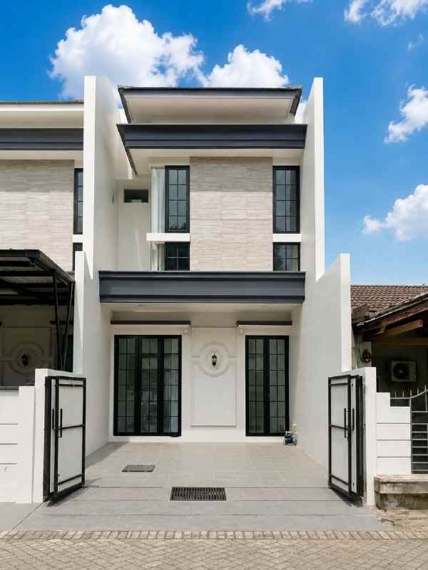dijual rumah taman pondok indah