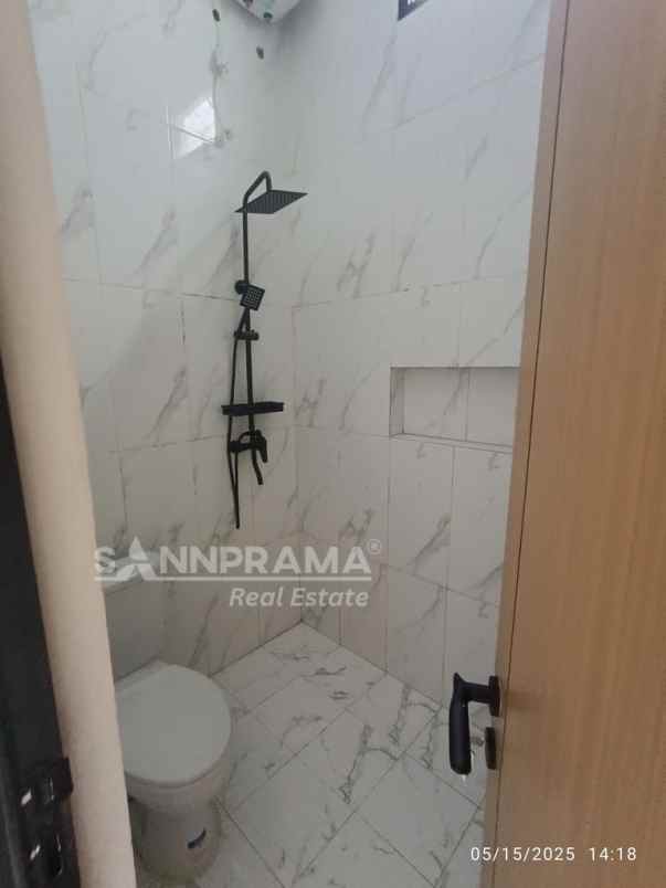 dijual rumah tapos depok