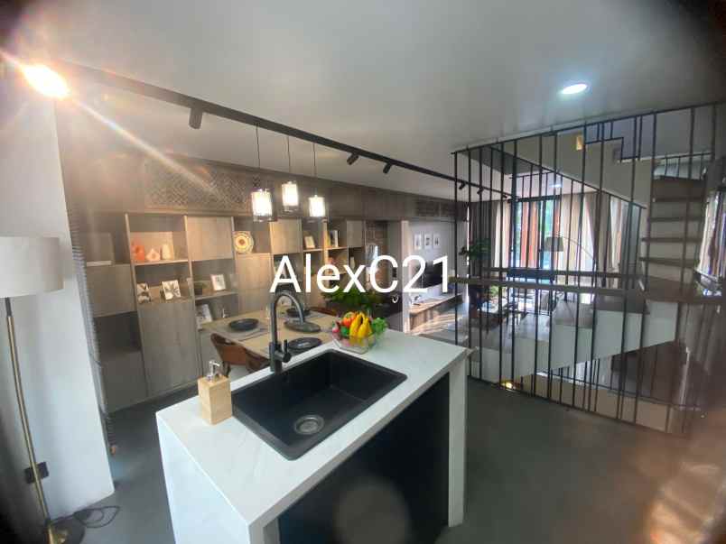 dijual rumah town house di mampang prapatan