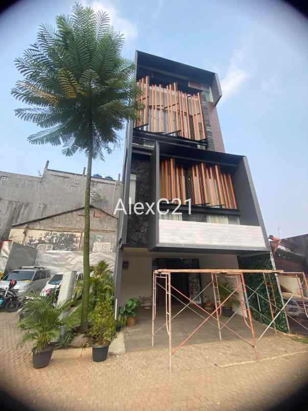 dijual rumah town house di mampang prapatan