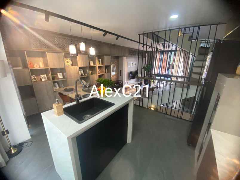 dijual rumah town house di mampang prapatan