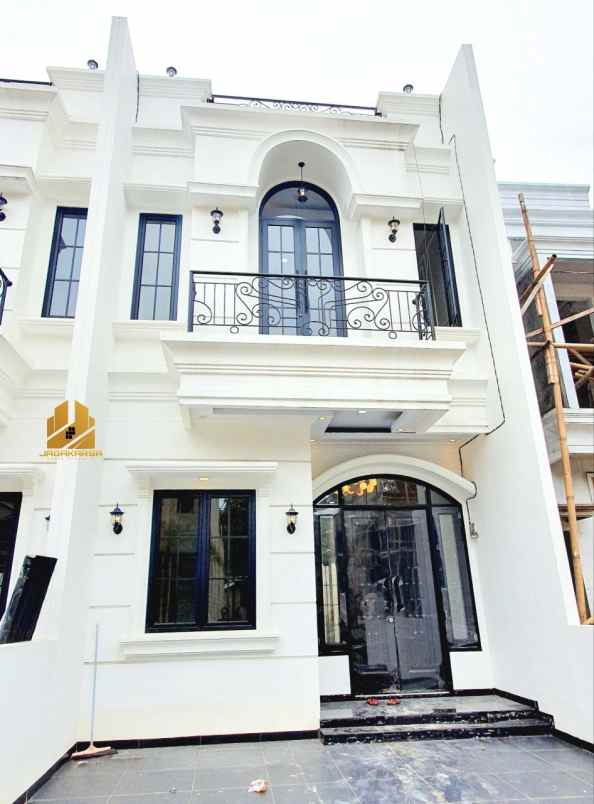 dijual rumah trjap036