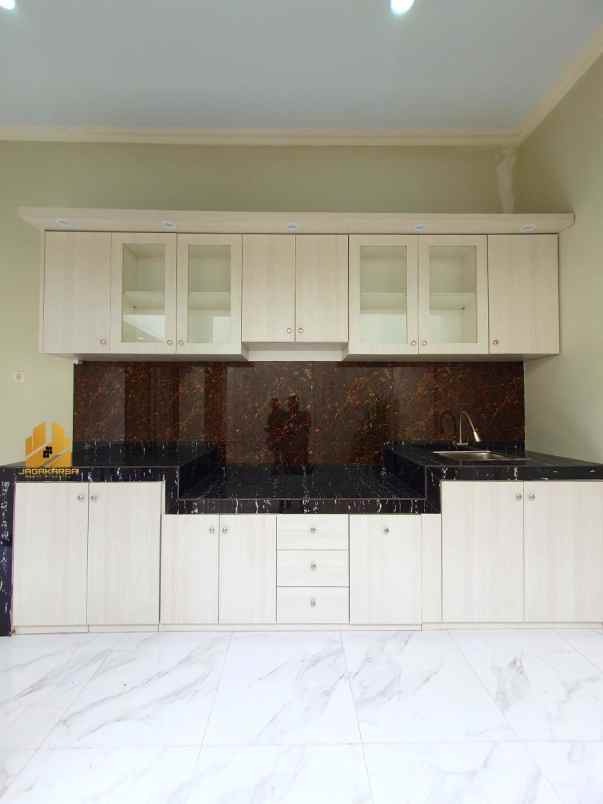 dijual rumah trjap036