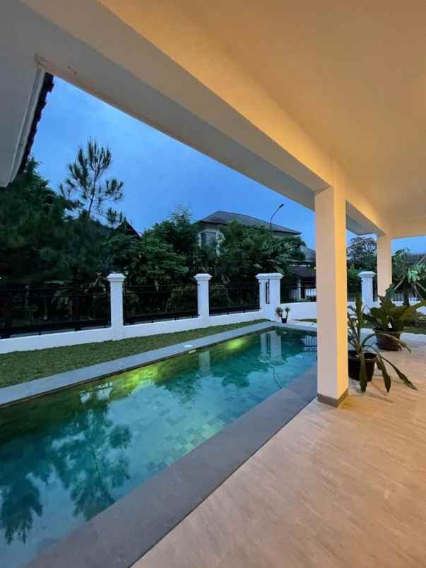 dijual rumah villa delima lebak bulus