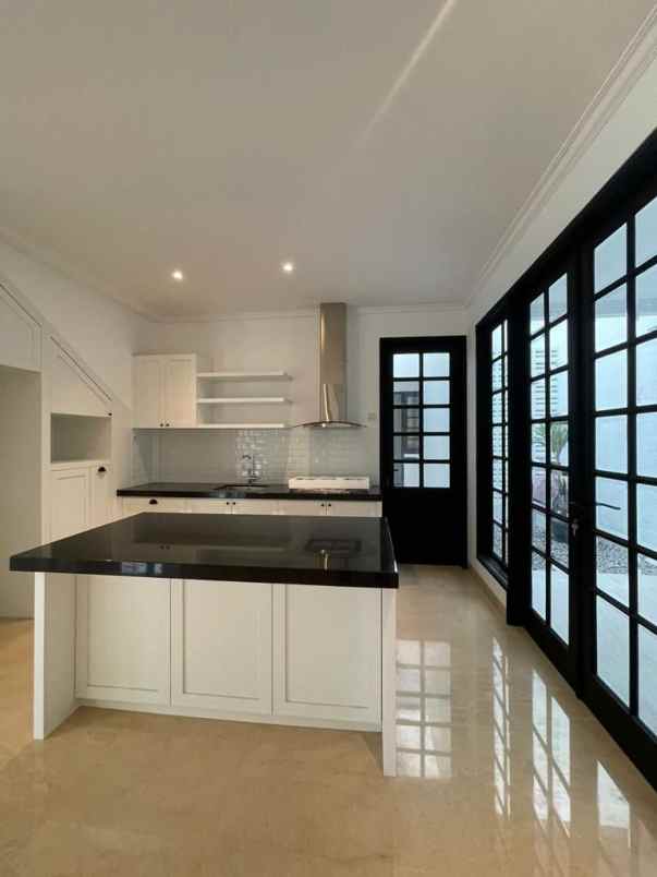 dijual rumah villa delima lebak bulus